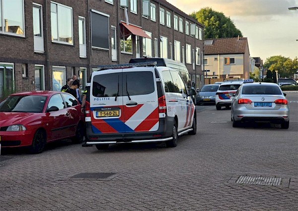 Poltie opnieuw in actie naar aanleiding burenruzie Zonnebloemstraat