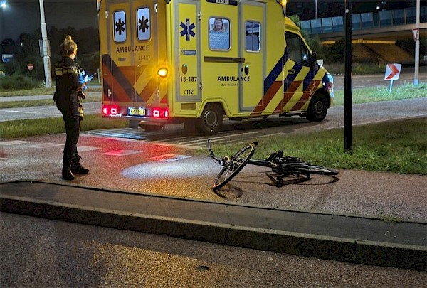 Fietser komt ten val bij kluifrotonde