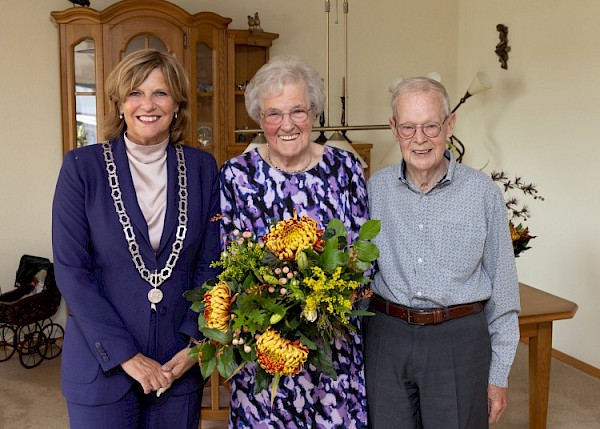 Echtpaar Agterdenbos-van de Ree 65 jaar getrouwd