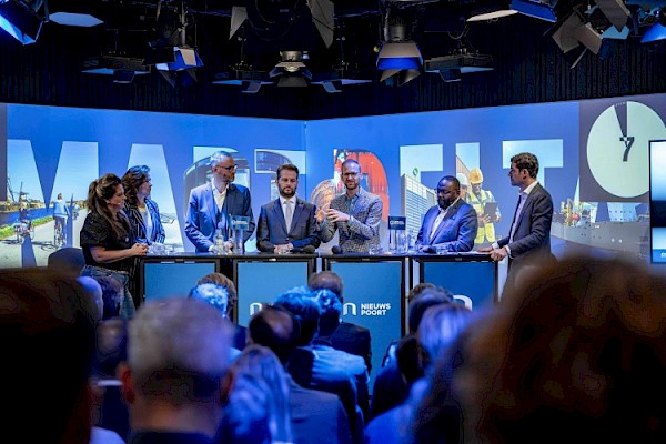 Drechtsteden oogsten bijval in politiek Den Haag bij presentatie De Witt Toekomstpact voor Maritieme Maakeconomie