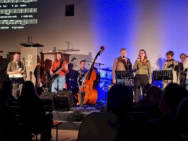 Indrukwekkende sing-in Morgensterkerk