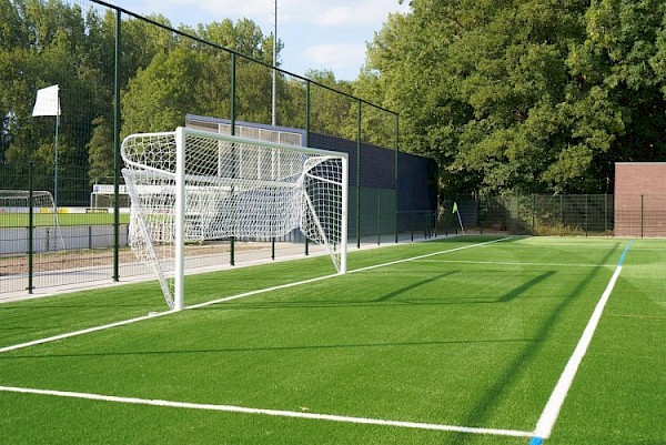Drechtstreek 1 herstelt zich goed en wint van Overmaas