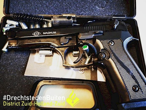 Vuurwapen gevonden aan de Cypressenlaan: politie schakelt snel in