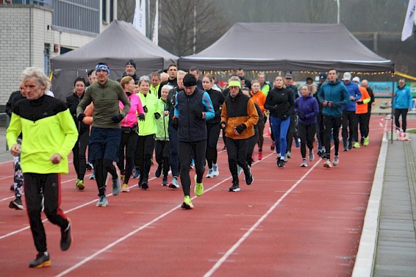 Oudejaarsloop bij AV Passaat Papendrecht: Rondes van 3 km door het Oostpolderpark