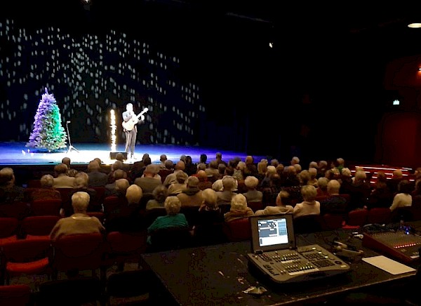 Odensehuis Papendrecht viert Kerst in theater De Willem met Francesco Daniel