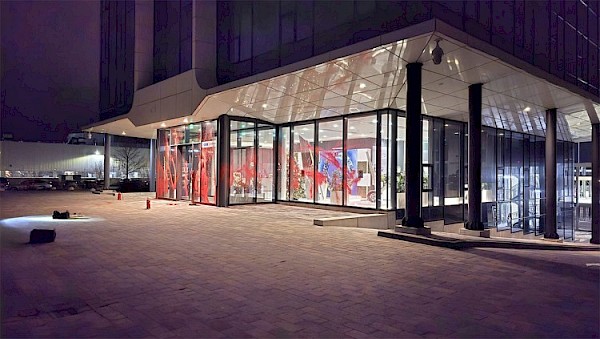 Vandalisme bij hoofdkantoor Fokker: vernielingen en onderzoek