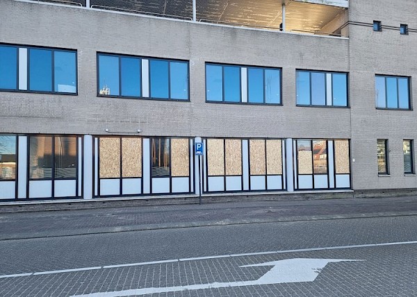 Ruiten voormalige Rabobankgebouw Weteringsingel vernield
