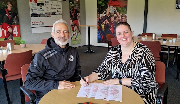 AED-trainingen bij VV Papendrecht