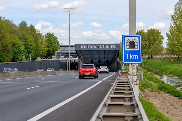 Heinenoordtunnel in 2026 meerdere keren ’s nachts afgesloten voor onderhoud