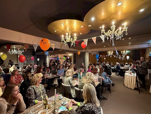 Ladies’ Circle 35 Alblasserwaard haalt €5.250 op voor Stichting Jarige Job met succesvolle bingoavond