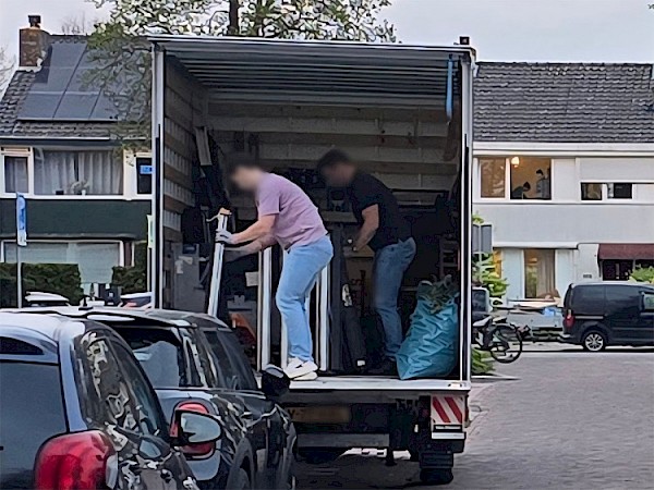 Drie hennepkwekerijen ontmanteld in woning in Noordersingel