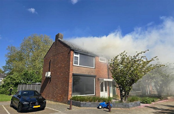 Flinke brand in woning Jan Luykenstraat
