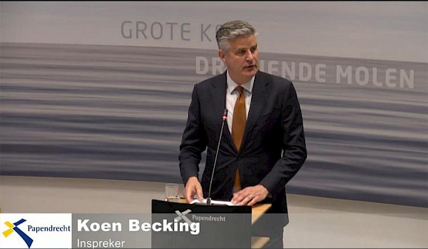 Koen Becking stelt zich beschikbaar om nieuwe variant(en) coalitie te verkennen