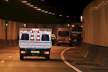Flinke verkeershinder: afsluiting Drechttunnel