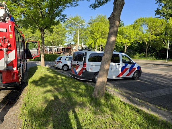 Brandstichting in tuin aan de Tjalk