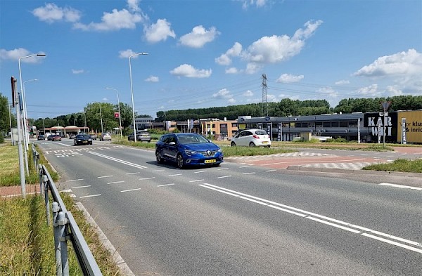 OP: Plaats verkeerslichten bij oversteekplaats ter hoogte van Karwei Papendrecht