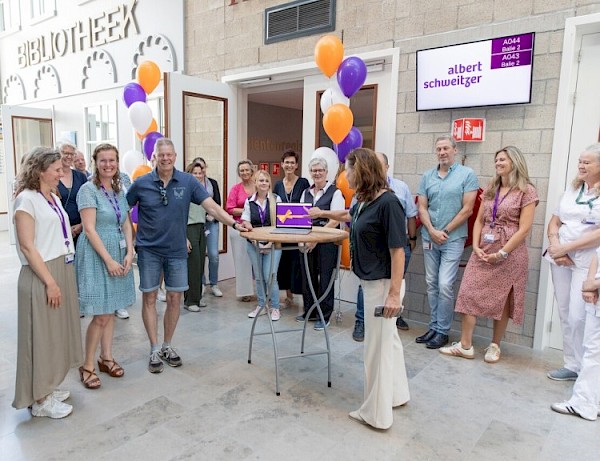 Opening Digipunt in het Albert Schweitzer ziekenhuis